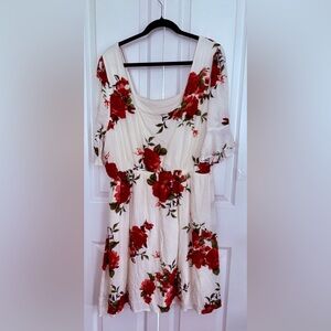 LAPIS AND LILLIES WOMENS DRESS WHITE & RED FLORAL. Size 2x